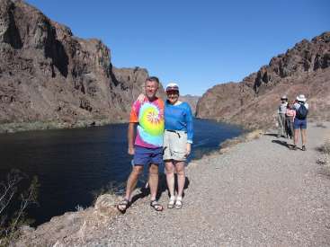 wBC-2012 Kathy Olson Day3-1 Dave S and Kathy at gauger house.jpg (136360 bytes)